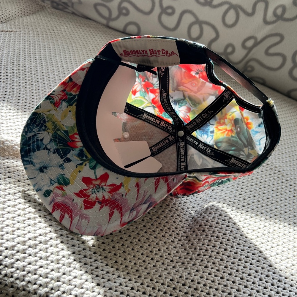 snapback cap w/ floral print - Picture 4 of 6